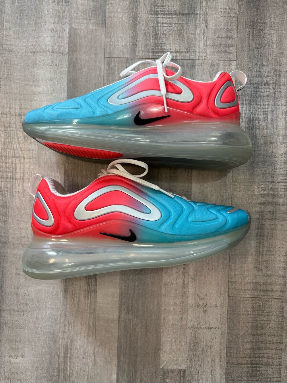 Nike Air Max 720 Sunrise Running Shoes Men’s Size 10     AR9293-600